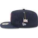 cappello-piatto-blu-navy-aderente-59fifty-a-frame-championship-side-flag-dei-boston-red-sox-mlb-di-new-era