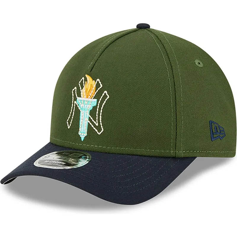 cappellino-snapback-9forty-m-crown-city-feature-dei-new-york-yankees-mlb-di-new-era-verde-e-blu-navy