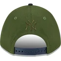 gron-och-marinbla-kurvad-keps-snapback-9forty-m-crown-city-feature-new-york-yankees-mlb-fran-new-era