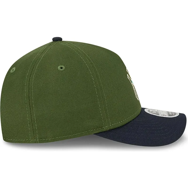 cappellino-snapback-9forty-m-crown-city-feature-dei-new-york-yankees-mlb-di-new-era-verde-e-blu-navy