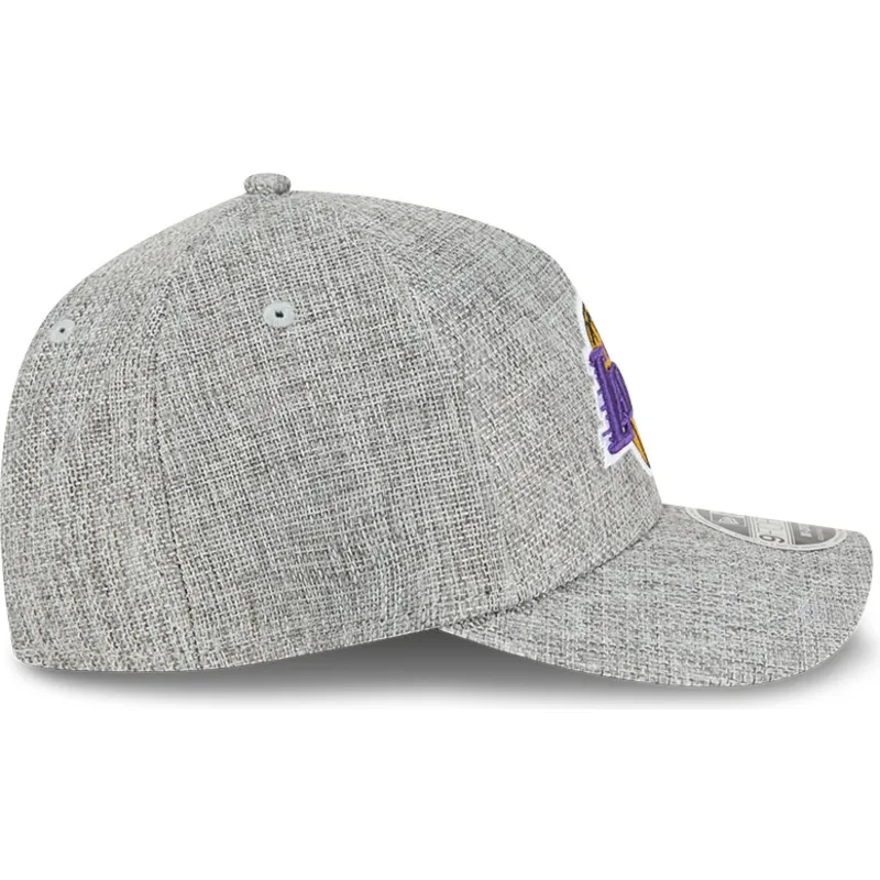 graue-snapback-kappe-mit-gebogenem-schirm-9forty-m-crown-a-frame-cotton-weave-der-los-angeles-lakers-nba-von-new-era