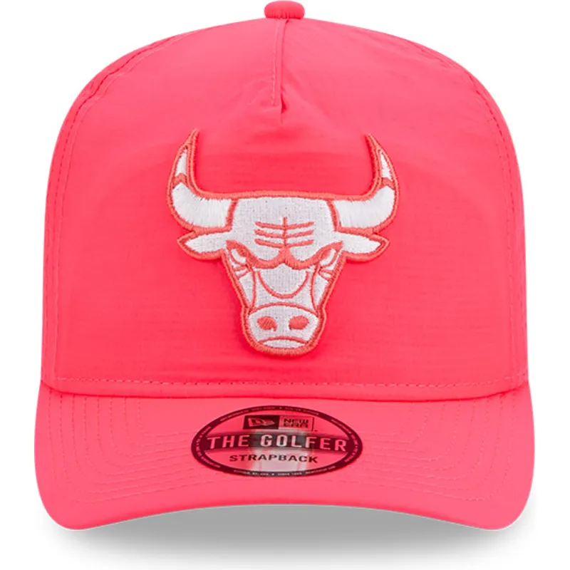 cappellino-curvo-rosa-regolabile-golfer-everyday-in-nylon-dei-chicago-bulls-nba-di-new-era