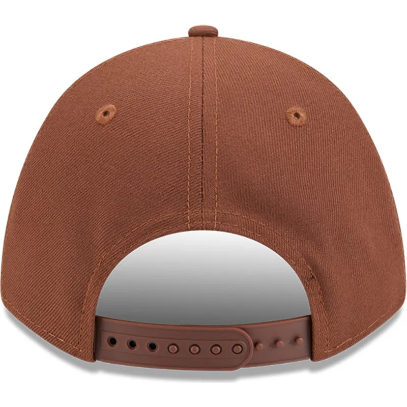 cap-curbata-brown-snapback-9forty-m-crown-a-frame-motorsport-de-nascar-de-new-era