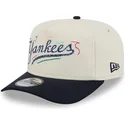 czapka-z-zakrzywionym-daszkiem-w-kolorze-bialym-i-czarnym-snapback-golfer-team-scribble-new-york-yankees-mlb-od-new-era