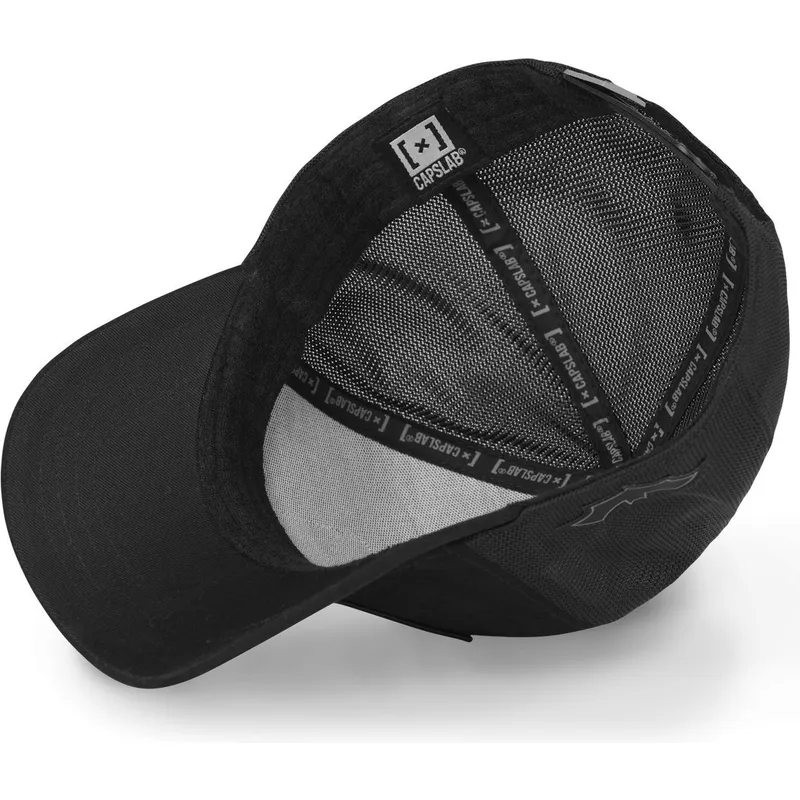schwarze-trucker-kappe-batman-dc8-dar-dc-comics-von-capslab