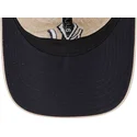 berretto-curvo-beige-regolabile-con-logo-blu-navy-9twenty-linen-spring-training-fan-pack-2025-dei-new-york-yankees-mlb-di-new-er