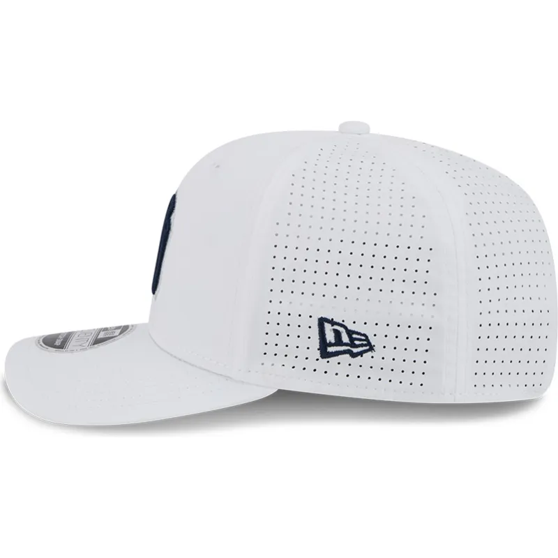 epci-curbata-alb-snapback-9seventy-perf-spring-training-fan-pack-2025-de-new-york-yankees-mlb-de-new-era