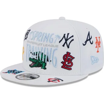 Gorra plana blanca snapback 9FIFTY Scatter Spring Training Fan Pack 2025 de MLB Grapefruit League Logo de New Era