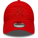 rod-justerbar-bojd-keps-med-rod-logotyp-9twenty-colour-pack-new-york-yankees-mlb-fran-new-era