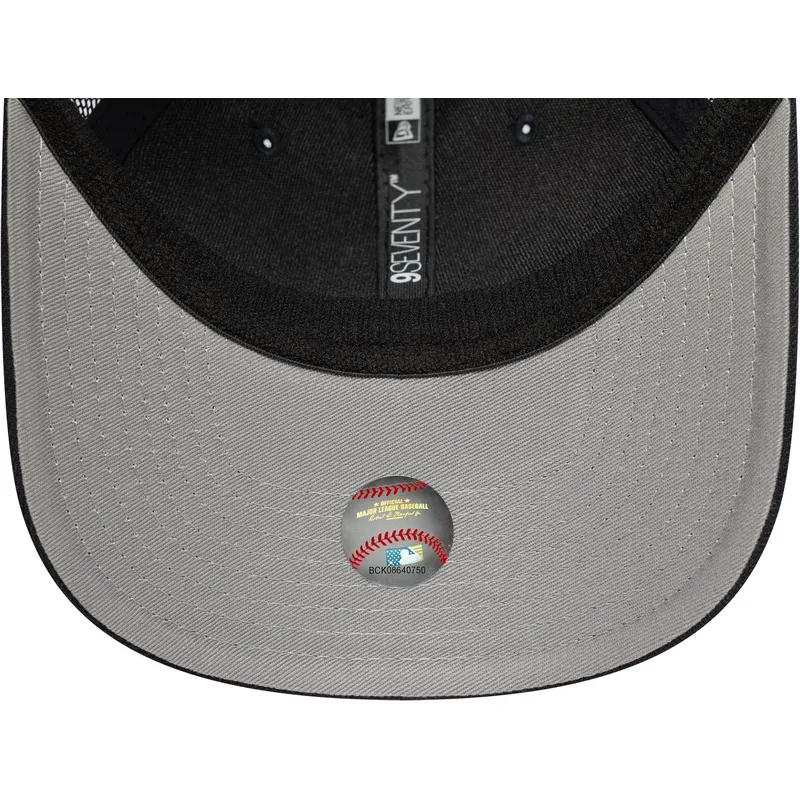czapka-trucker-granatowa-9seventy-stretch-snap-new-york-yankees-mlb-new-era