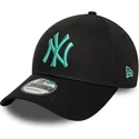 casquette-courbee-noire-ajustable-avec-logo-bleu-9forty-league-essential-new-york-yankees-mlb-new-era