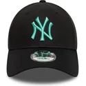 casquette-courbee-noire-ajustable-avec-logo-bleu-9forty-league-essential-new-york-yankees-mlb-new-era