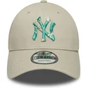 cap-curbata-beige-adjustable-strap-9forty-seasonal-infill-de-new-york-yankees-mlb-de-new-era