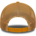 casquette-trucker-jaune-avec-logo-jaune-a-frame-league-essential-new-york-yankees-mlb-new-era