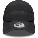 casquette-courbee-noire-ajustable-runner-tech-new-era