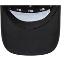 casquette-courbee-noire-ajustable-runner-tech-new-era