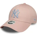 casquette-courbee-rose-ajustable-pour-femme-avec-logo-blanc-9forty-league-essential-new-york-yankees-mlb-new-era