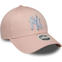 casquette-courbee-rose-ajustable-pour-femme-avec-logo-blanc-9forty-league-essential-new-york-yankees-mlb-new-era
