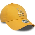 casquette-courbee-jaune-ajustable-pour-femme-9forty-metallic-logo-los-angeles-dodgers-mlb-new-era