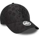 casquette-courbee-noire-ajustable-pour-femme-9forty-floral-towelling-new-york-yankees-mlb-new-era