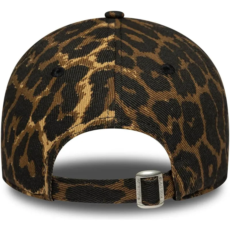 verstellbare-damen-cap-mit-gebogenem-schirm-im-leopardenmuster-9twenty-outline-der-new-york-yankees-mlb-von-new-era