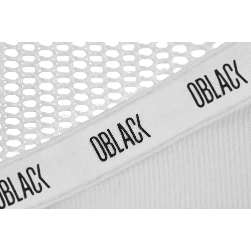 czapka-trucker-biala-classic-od-oblack