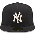 casquette-plate-noire-ajustee-59fifty-day-a-frame-new-york-yankees-mlb-new-era