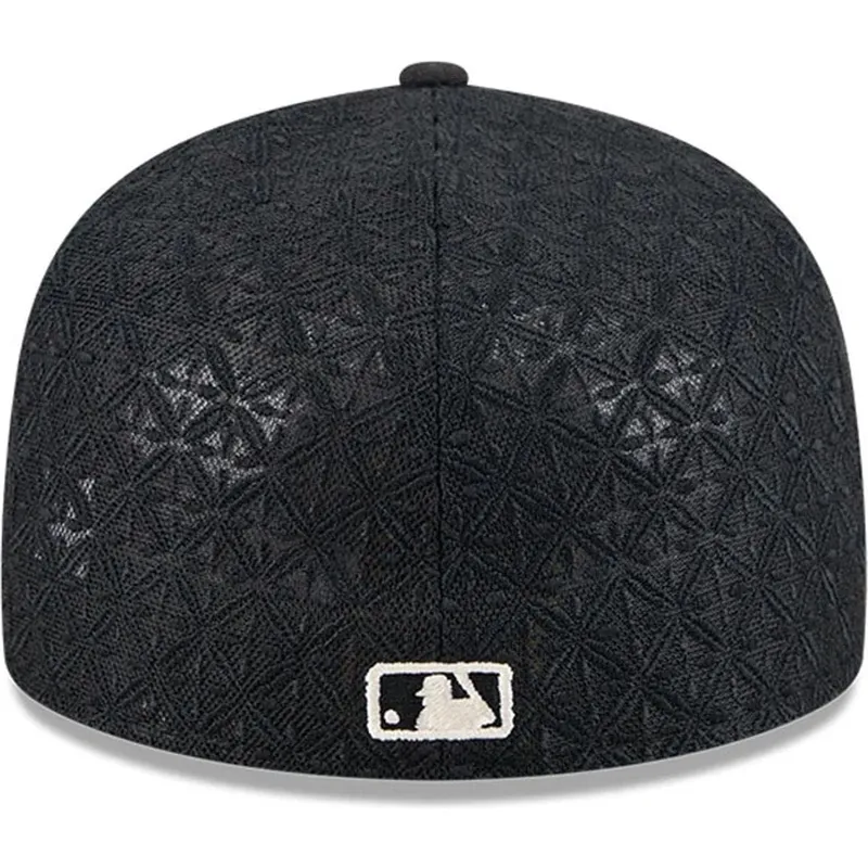 svart-platt-keps-justerad-59fifty-day-a-frame-fran-new-york-yankees-mlb-av-new-era