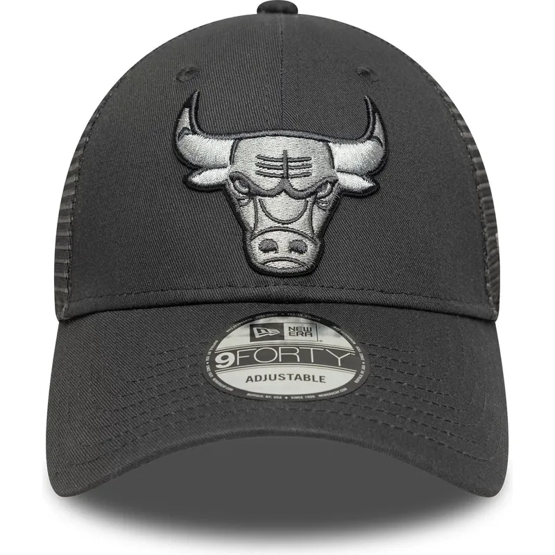 gorra-trucker-gris-ajustable-con-logo-gris-9forty-de-chicago-bulls-nba-de-new-era