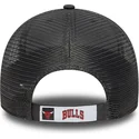 gorra-trucker-gris-ajustable-con-logo-gris-9forty-de-chicago-bulls-nba-de-new-era