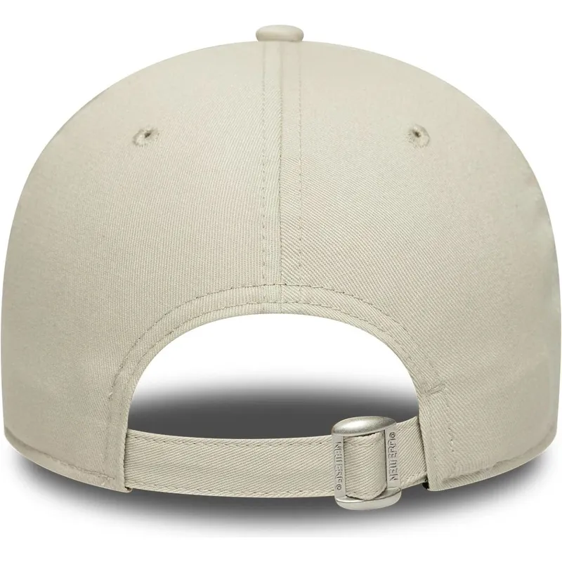 justerbar-beige-och-violett-9forty-contrast-patch-keps-med-bojd-skarm-los-angeles-lakers-nba-fran-new-era