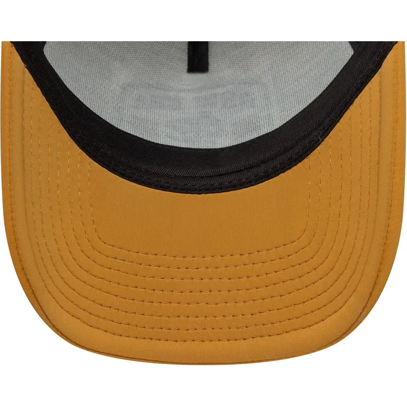 epci-curbata-bej-snapback-a-frame-graphic-patch-de-new-era