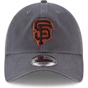 verstellbare-graue-kappe-mit-gebogenem-schirm-9twenty-core-classic-der-san-francisco-giants-mlb-von-new-era