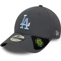 gra-justerbar-kurvad-keps-med-bla-logotyp-9forty-recycled-fran-los-angeles-dodgers-mlb-av-new-era