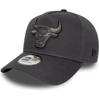 Casquette courbée grise snapback avec logo grise E Frame Tonal Outline Chicago Bulls NBA New Era