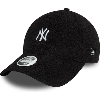 New Era Curved Brim Women 9FORTY Borg New York Yankees MLB Black Adjustable Cap