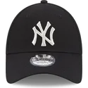 czarna-regulowana-czapka-z-zakrzywionym-daszkiem-dla-kobiet-9forty-metallic-logo-new-york-yankees-mlb-new-era
