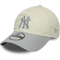casquette-courbee-beige-et-grise-ajustable-pour-femme-9twenty-world-series-cooperstown-new-york-yankees-mlb-new-era