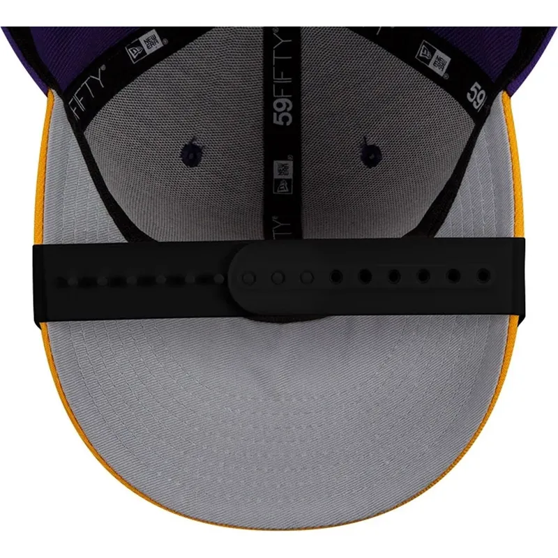 curva-visiera-nera-di-new-era