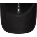 justerbar-svart-bojd-keps-9forty-badge-fran-new-era