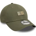 justerbar-gron-bojd-keps-9forty-badge-fran-new-era