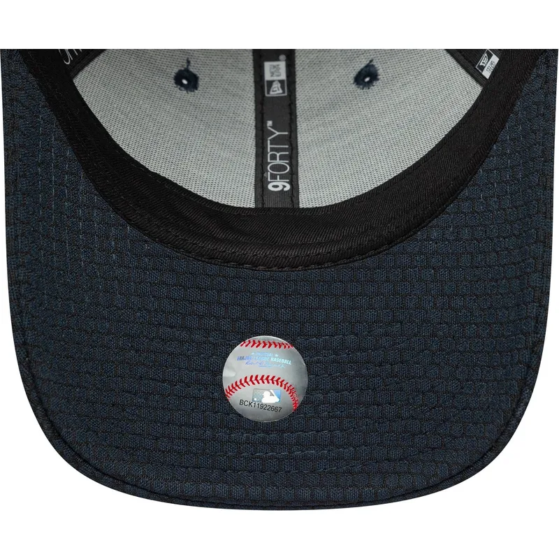 epci-curbata-bleumarin-snapback-9forty-flawless-mesh-de-new-york-yankees-mlb-de-new-era