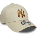 casquette-courbee-beige-ajustable-avec-logo-marron-9forty-ombre-infill-new-york-yankees-mlb-new-era
