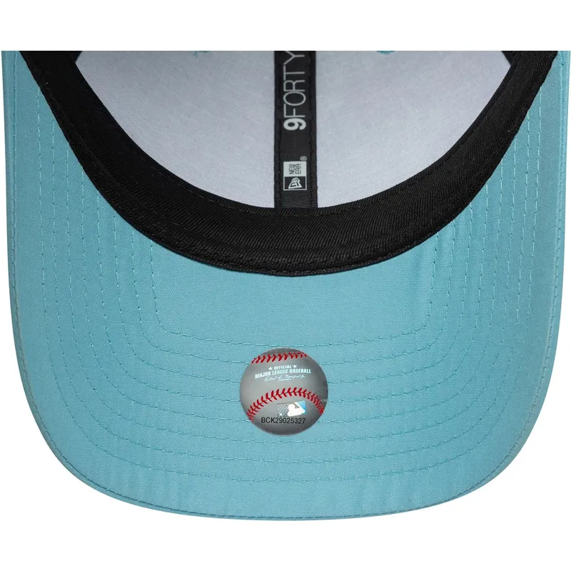 verstellbare-hellblaue-gebogene-kappe-mit-blauem-logo-9forty-tonal-flawless-der-new-york-yankees-mlb-von-new-era