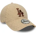 gorra-curva-beige-ajustable-con-logo-marron-9forty-borg-de-los-angeles-dodgers-mlb-de-new-era