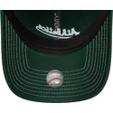 grune-verstellbare-curved-cap-9twenty-contrast-stitch-der-oakland-athletics-mlb-von-new-era