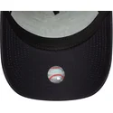 casquette-trucker-bleue-marine-avec-logo-bleu-marine-a-frame-outline-new-york-yankees-mlb-new-era