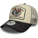 casquette-trucker-beige-et-bleue-marine-a-frame-animal-patch-canard-new-era
