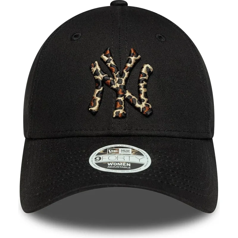 svart-justerbar-kurvad-keps-for-dam-9forty-leopard-infill-fran-new-york-yankees-mlb-av-new-era