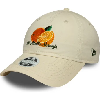 Casquette courbée beige ajustable pour femme 9TWENTY Phrase Mi Media Naranja New Era